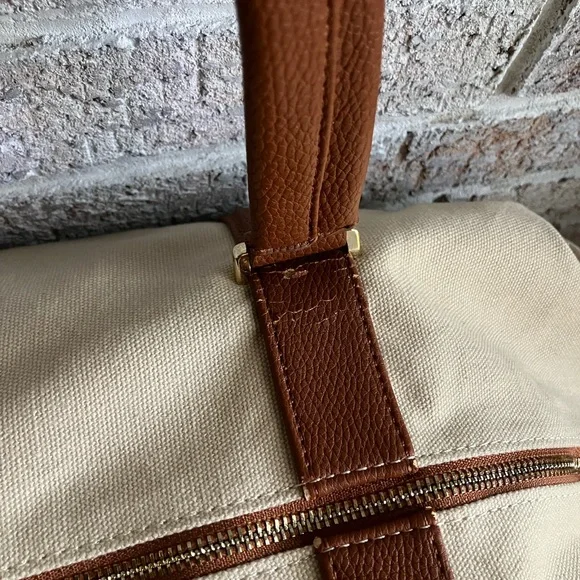 Henny & Lev ‘Zoe’ Canvas Weekender Bag - Picture 2 of 7